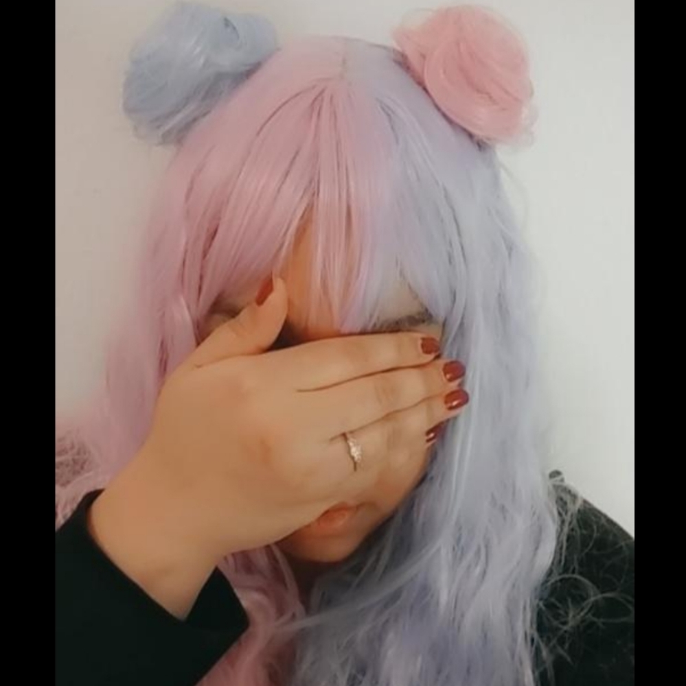 Wig - Picture 4 of 5